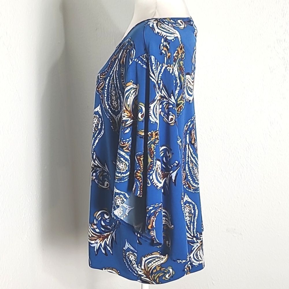 Chico's  Blue, Gold & White Floral Top with Bell Sleeves, Size 2, 2X - Picture 5 of 11